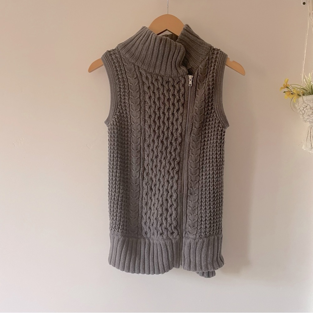 Calvin Klein Vest